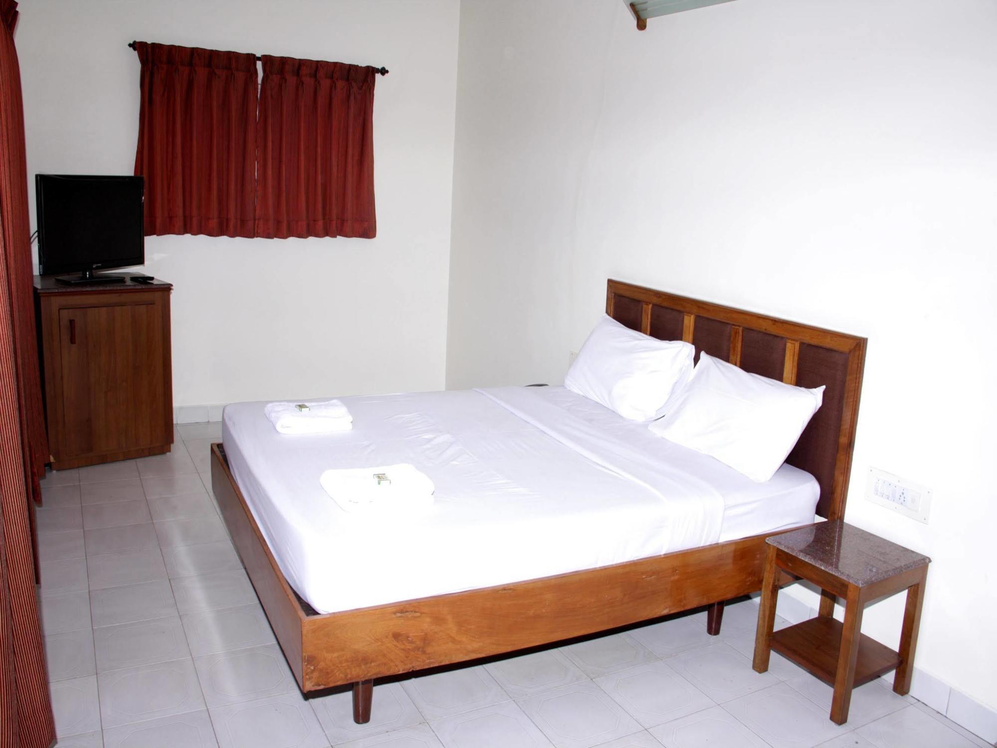 Hotel Blue Hills Coonoor Ooty Kültér fotó